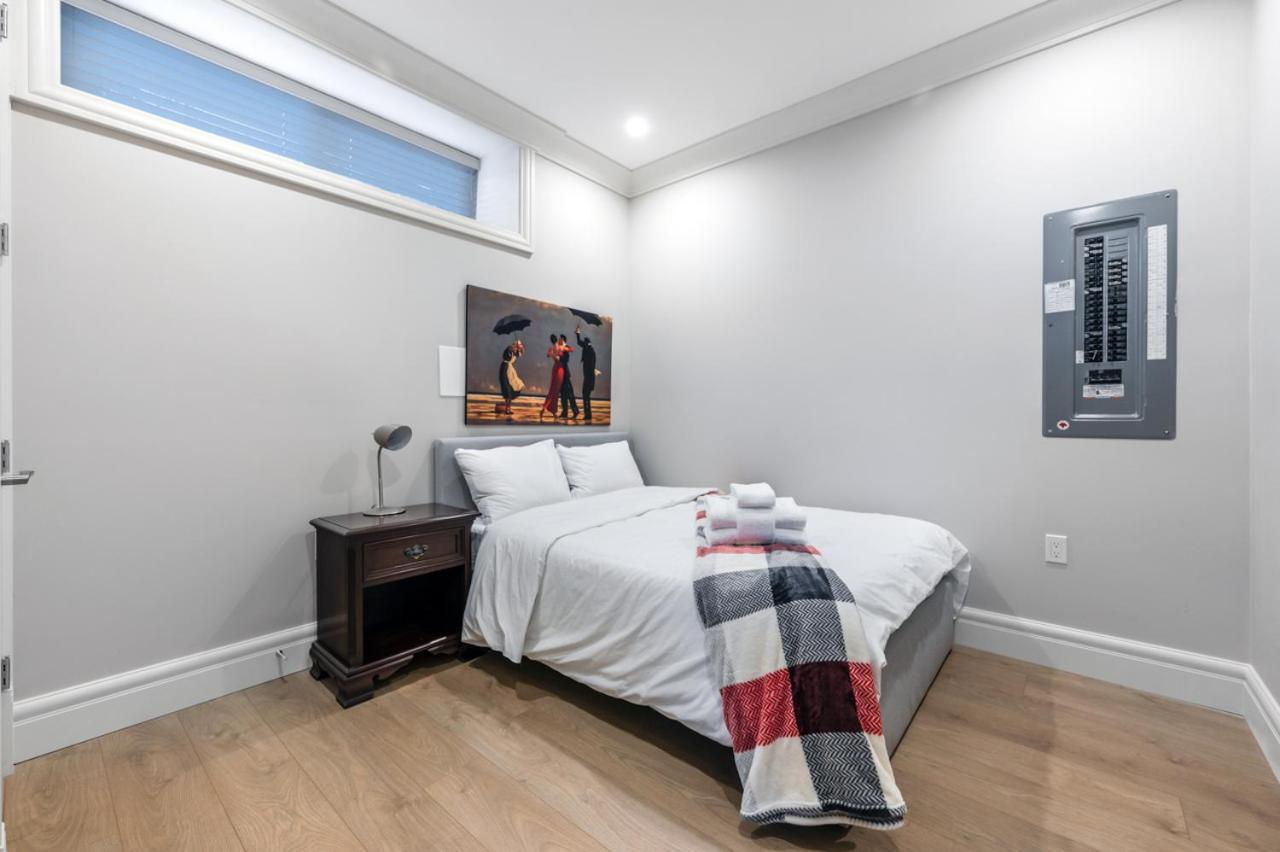 Vancouver Haven: Luxurious Private Bedroom Near Attractions 外观 照片